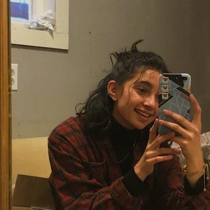 Meet your Posher, Liv